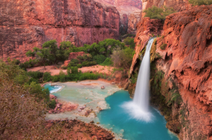 havasu-falls-lazurowe-wodospady